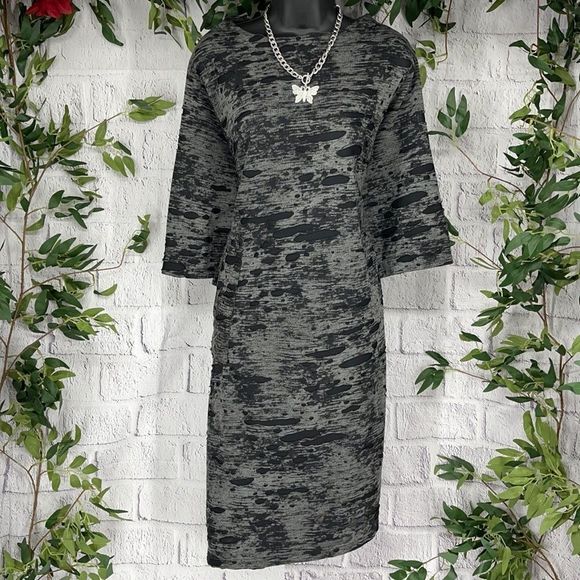 DEFECTS Women’s Yea Gray & Black Distressed Short Sleeve Midi Dress (2X) AI11 - Picture 1 of 8